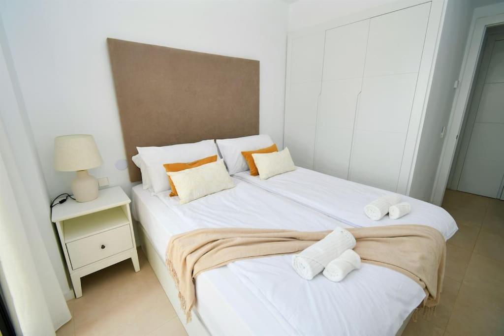 Casa Kerr - Luxury Apt - Sleeps 9 - Los Boliches Διαμέρισμα Μάλαγα Εξωτερικό φωτογραφία