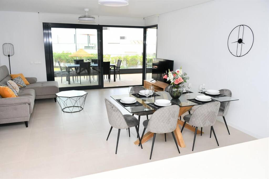 Casa Kerr - Luxury Apt - Sleeps 9 - Los Boliches Διαμέρισμα Μάλαγα Εξωτερικό φωτογραφία