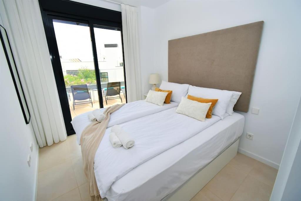 Casa Kerr - Luxury Apt - Sleeps 9 - Los Boliches Διαμέρισμα Μάλαγα Εξωτερικό φωτογραφία