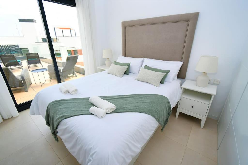 Casa Kerr - Luxury Apt - Sleeps 9 - Los Boliches Διαμέρισμα Μάλαγα Εξωτερικό φωτογραφία