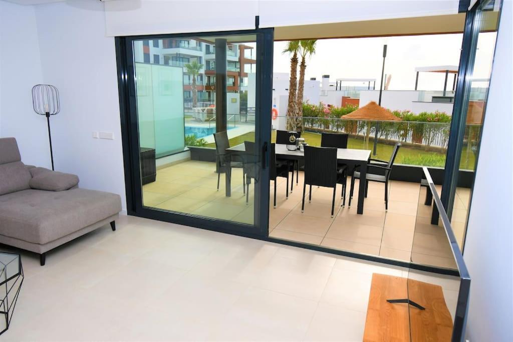 Casa Kerr - Luxury Apt - Sleeps 9 - Los Boliches Διαμέρισμα Μάλαγα Εξωτερικό φωτογραφία